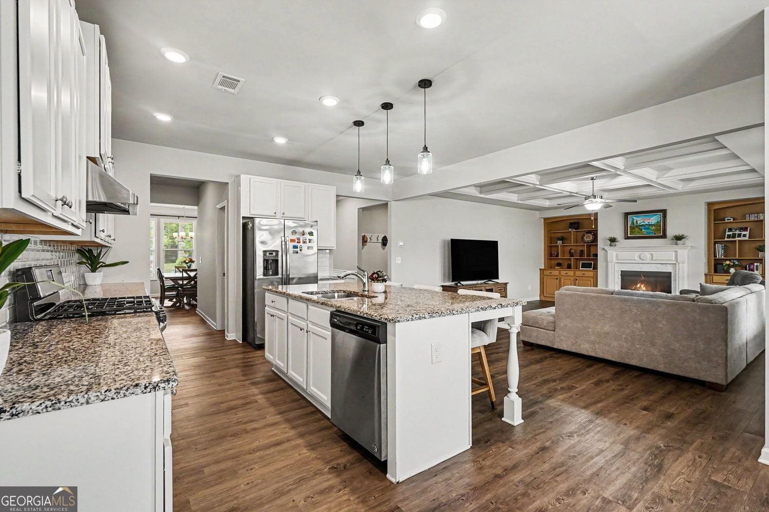 This 2,807 SF, 4-bedroom, 2.5-bath home is nestled in a vibrant commun – image 12
