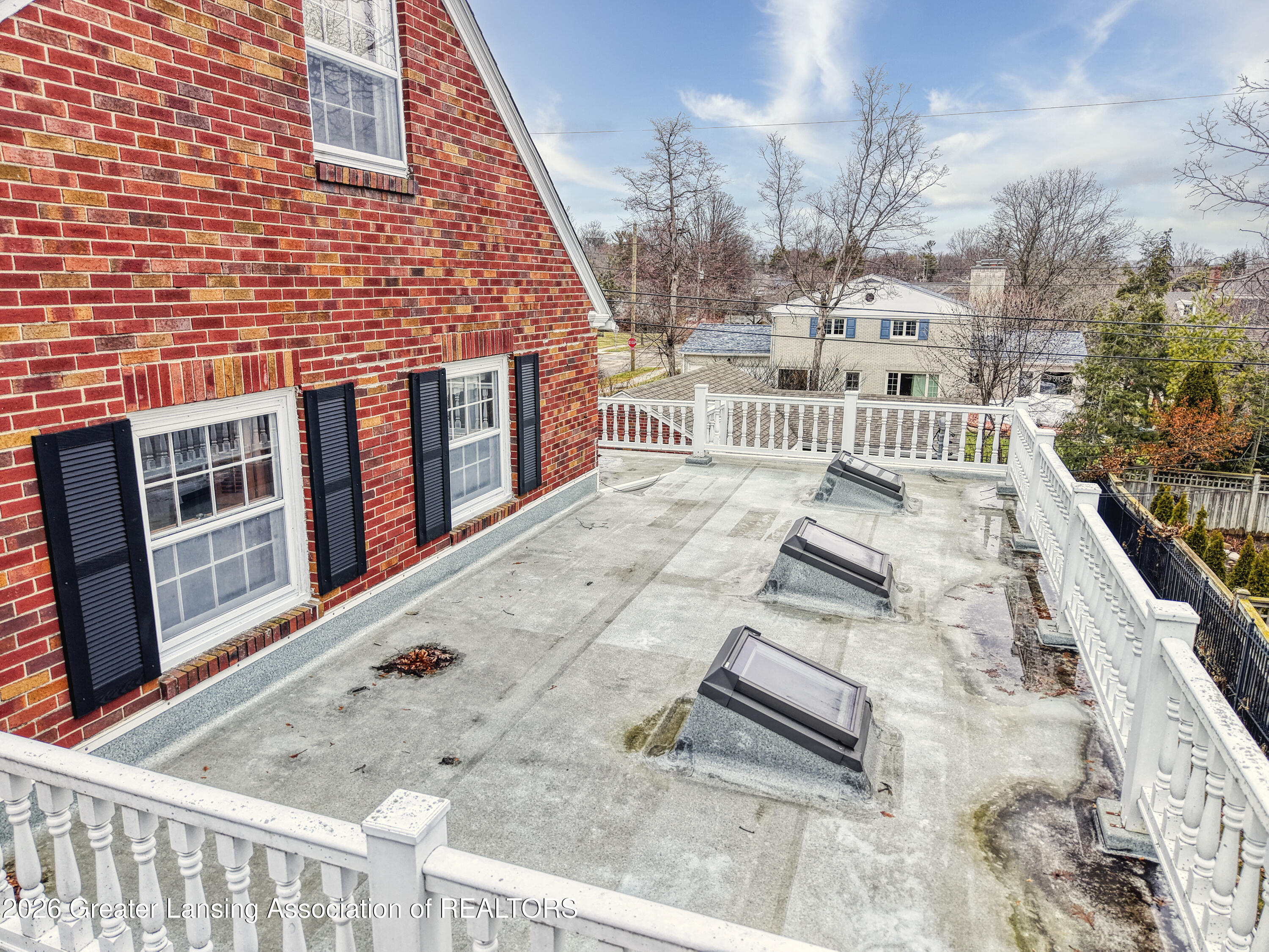 A rare opportunity to score a quintessential Glencairn gem! Gorgeous c – image 78