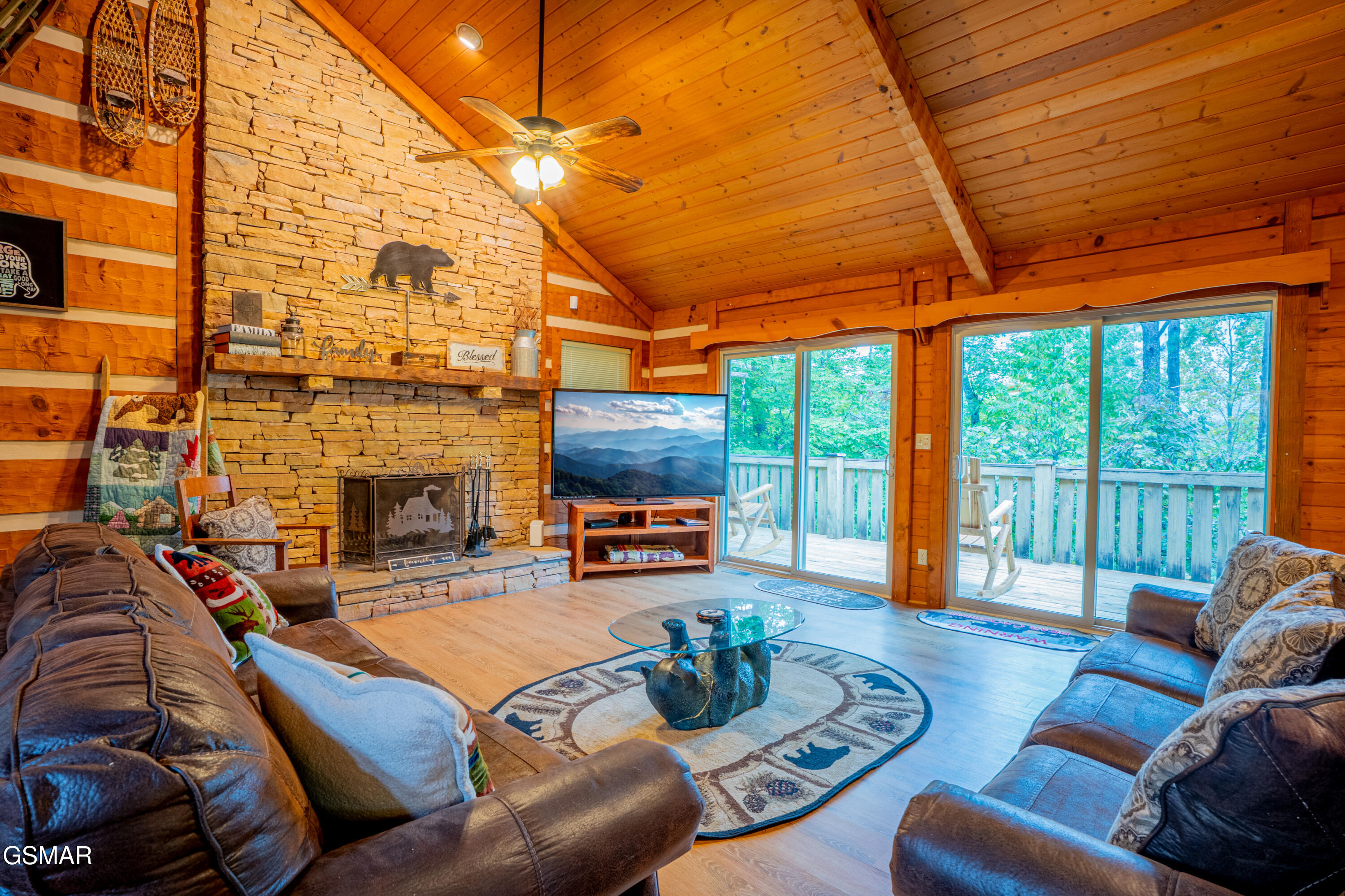 317 317 Matterhorn Drive, Gatlinburg, Tennessee, 37738, USA, 2 Bedrooms Bedrooms, ,3 BathroomsBathrooms,Residential,For Sale,317 Matterhorn Drive,308451