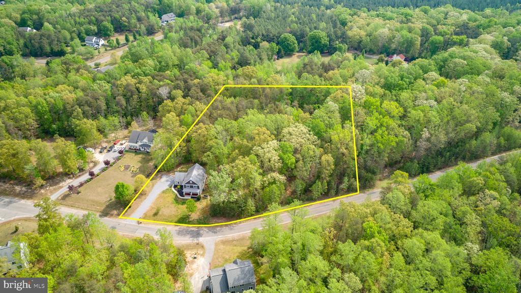 2518 2518 Regency Drive, Fredericksburg, Virginia, 22408, USA, 4 Bedrooms Bedrooms, ,3 BathroomsBathrooms,Residential,For Sale,2518 Regency Drive,49436936-5304-4a29-b54b-3634db