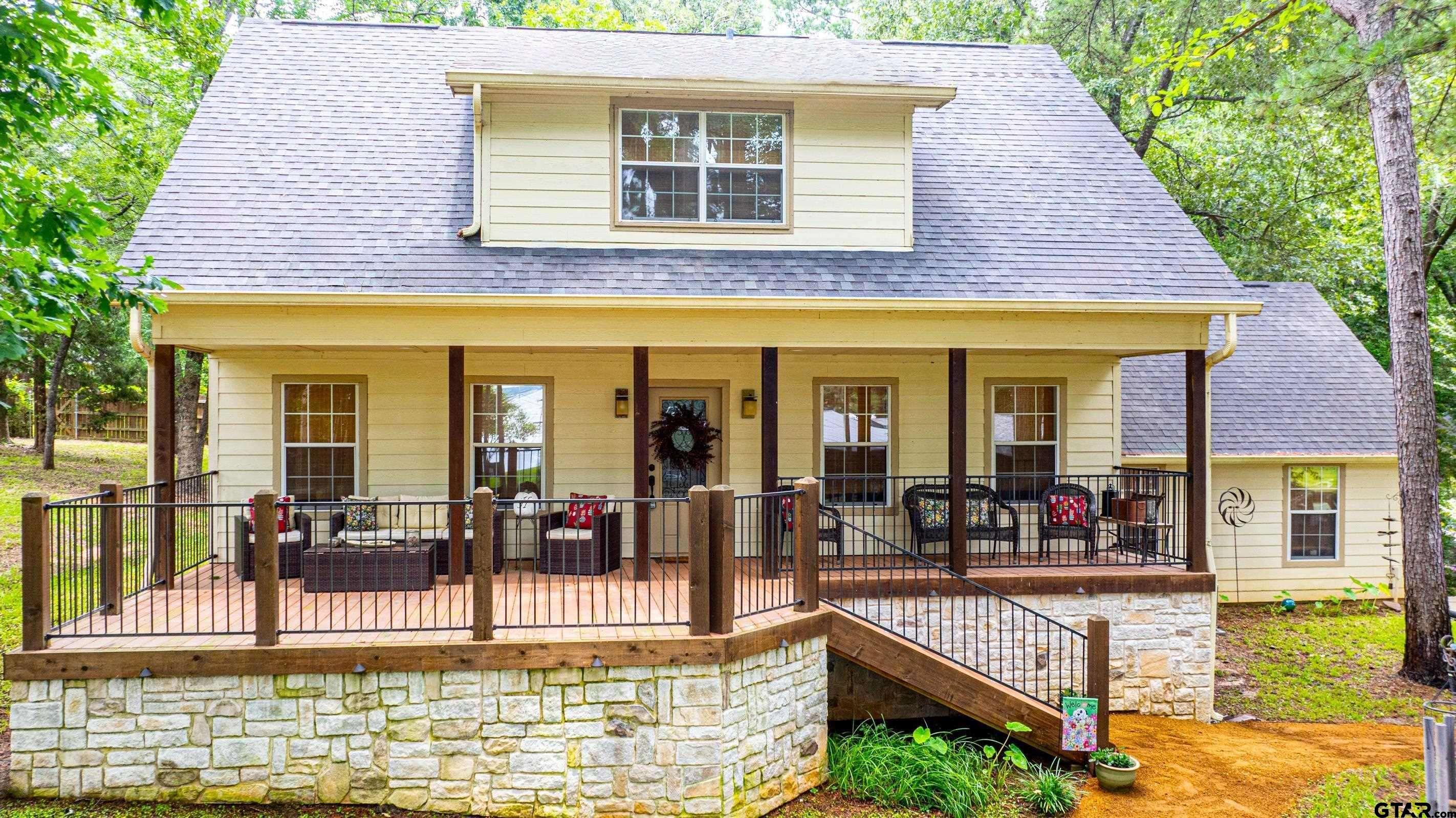 Located in the sought-after Tall Tree subdivision just across the stre – image 36