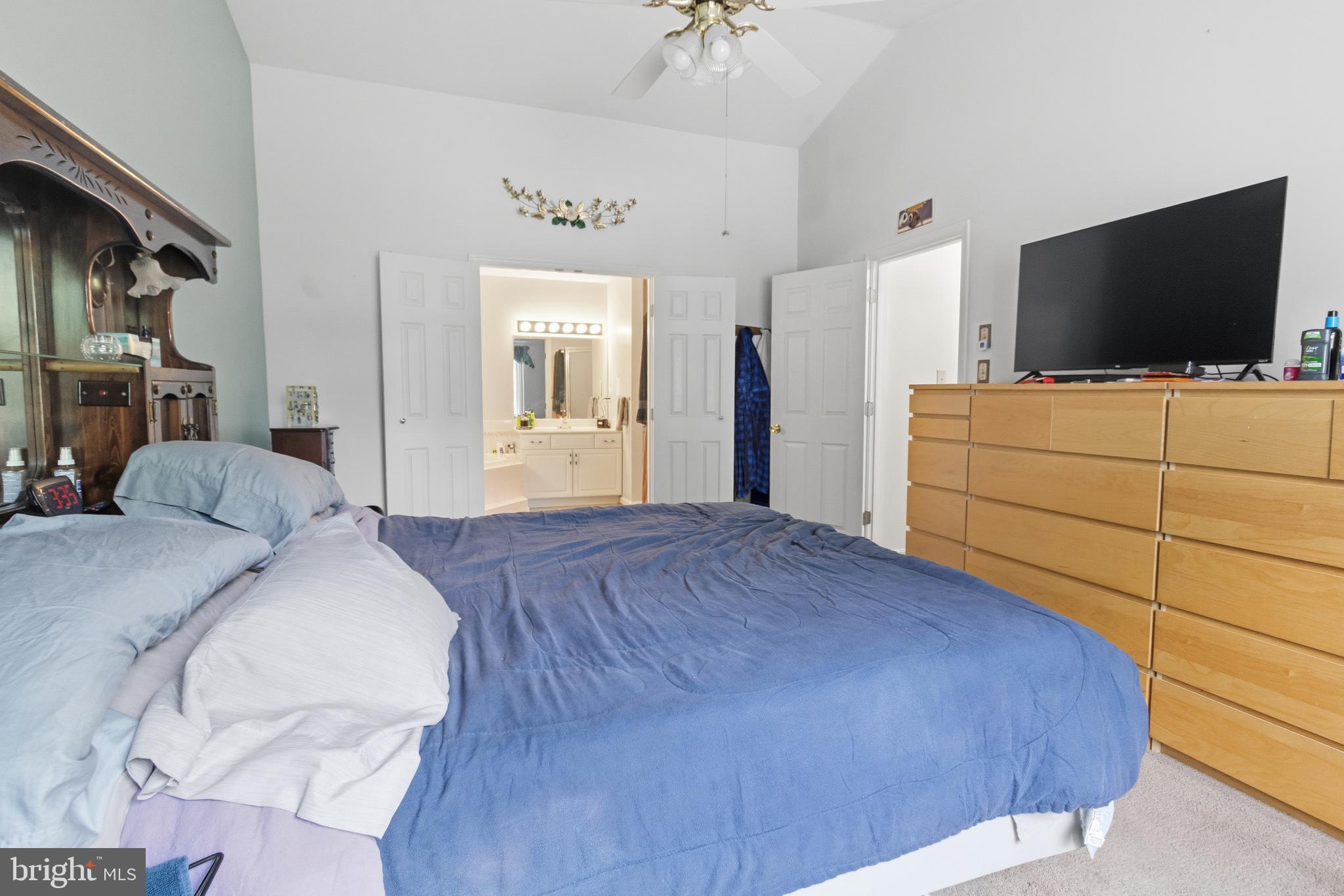 Look for our OPEN HOUSE this Saturday 12-3 PM.This well established be – image 20