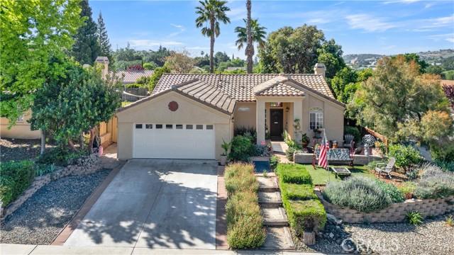 Charming, comfortable, and move-in readythis beautifully updated 3 bed – image 31