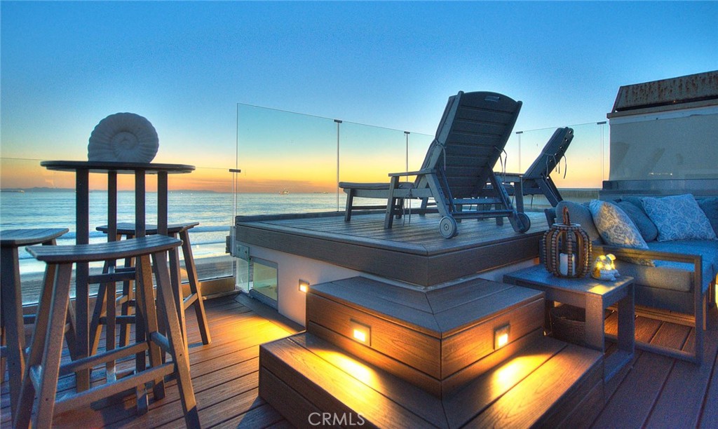 99 99 A Surfside, Surfside, California, 90743, USA, 4 Bedrooms Bedrooms, ,4 BathroomsBathrooms,Residential,For Sale,99 A Surfside,CV26025098