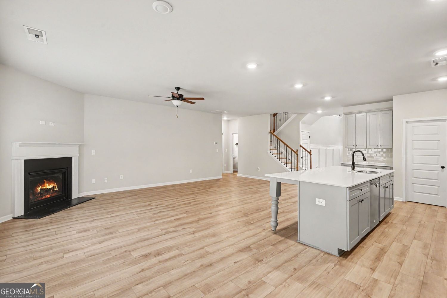 Why wait months for new construction when you can move into luxury tod – image 13