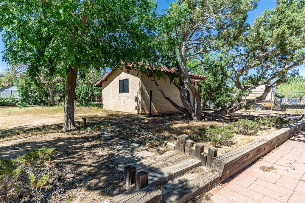 Something is refreshing about a home that actually gives you room to b – image 65