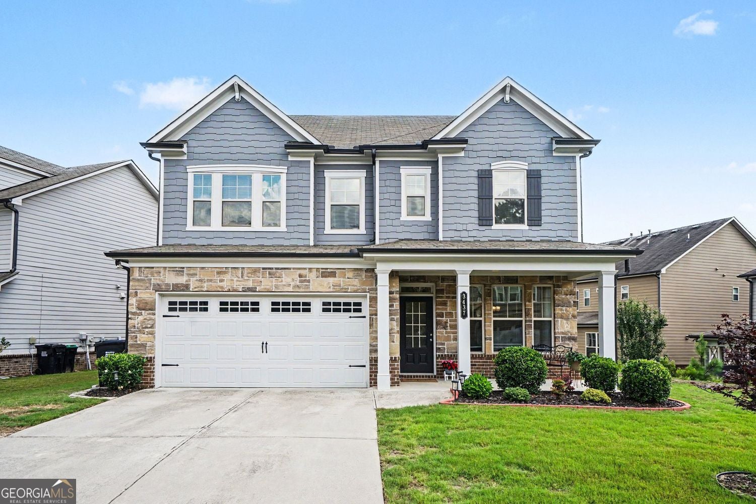 This 2,807 SF, 4-bedroom, 2.5-bath home is nestled in a vibrant commun – image 1
