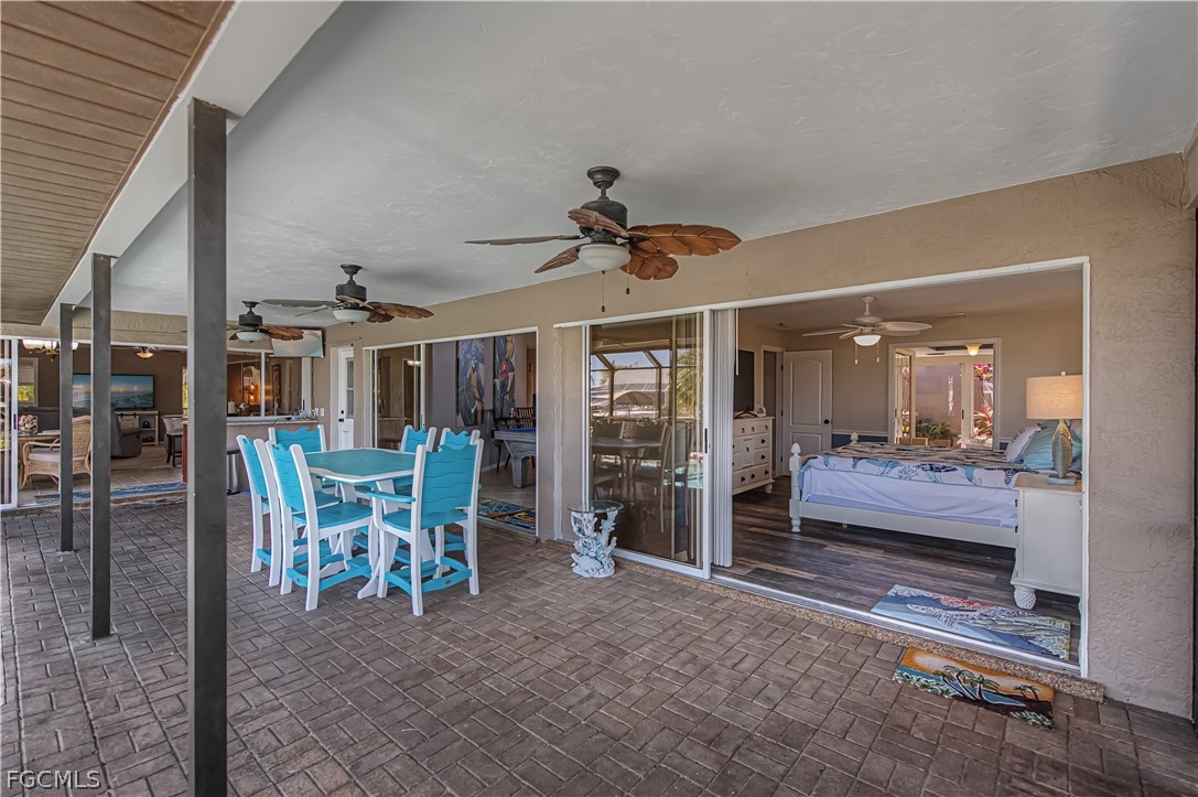 If youre looking for the perfect blend of luxury and Florida lifestyle – image 40