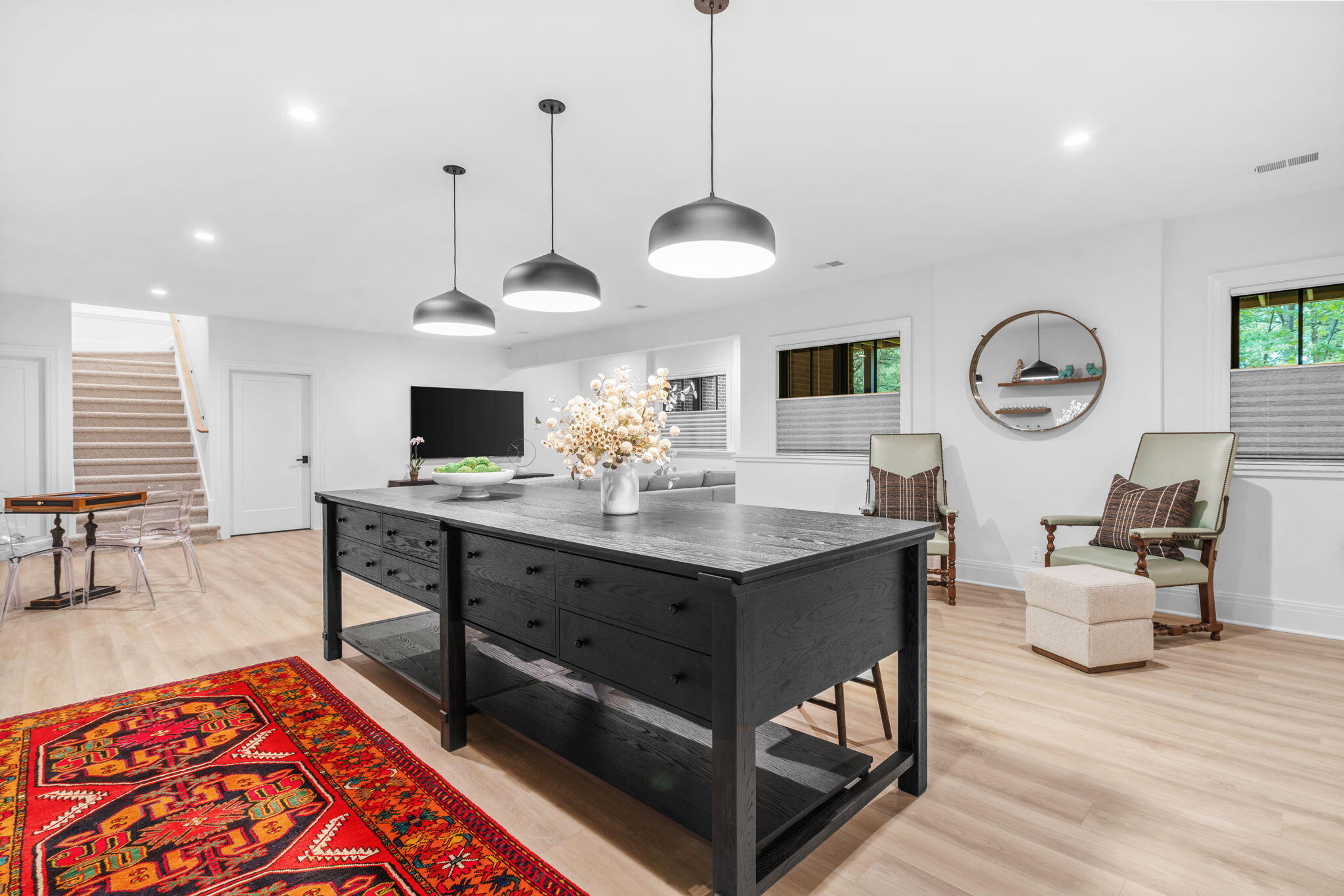 Behind the private gates of Gaslight Estates sits this exceptional, cu – image 32
