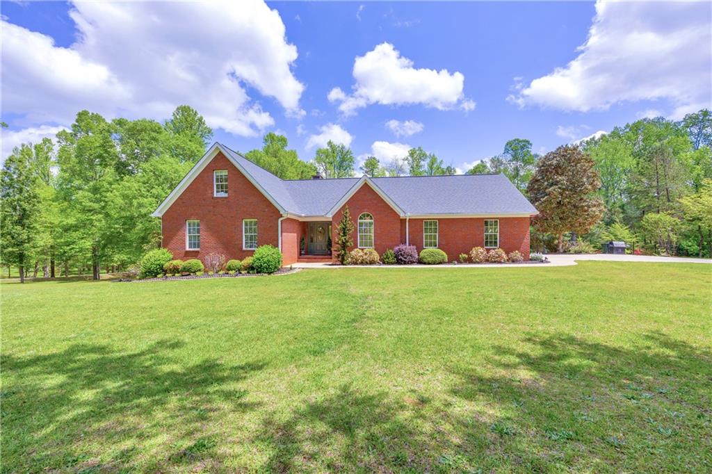 6200 6200 Bent Tree Cove, Murrayville, Georgia, 30564, USA, 5 Bedrooms Bedrooms, ,4 BathroomsBathrooms,Residential,For Sale,6200 Bent Tree Cove,7747079