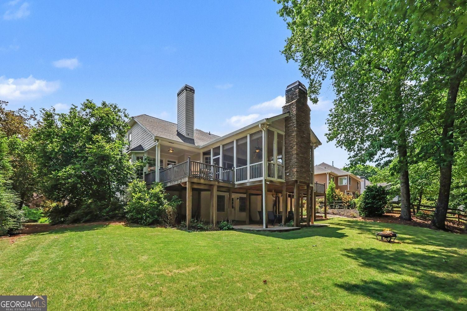 Welcome to 5640 The 12th Fairway, a cul-de-sac home in Olde Atlanta Cl – image 11