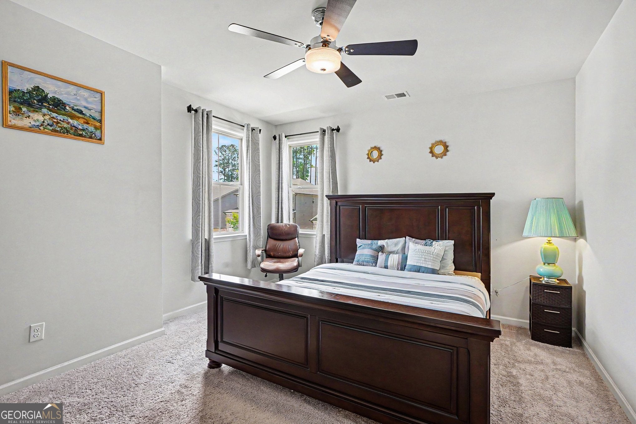 5 BEDROOM/3.5 BATH and over 3100 SF! This lovely like new double cul d – image 30