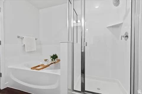 Dont miss this opportunity to own a newer 5-bedroom, 3-bath home in Ea – image 10