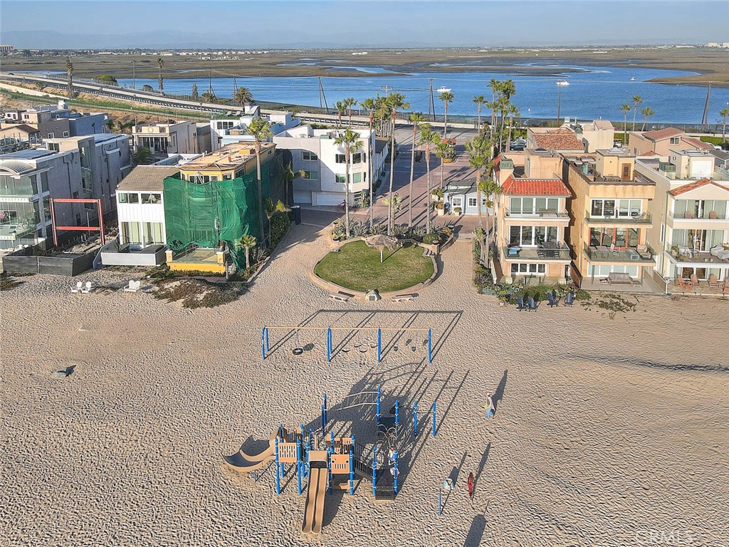 99 99 A Surfside, Surfside, California, 90743, USA, 4 Bedrooms Bedrooms, ,4 BathroomsBathrooms,Residential,For Sale,99 A Surfside,CV26025098