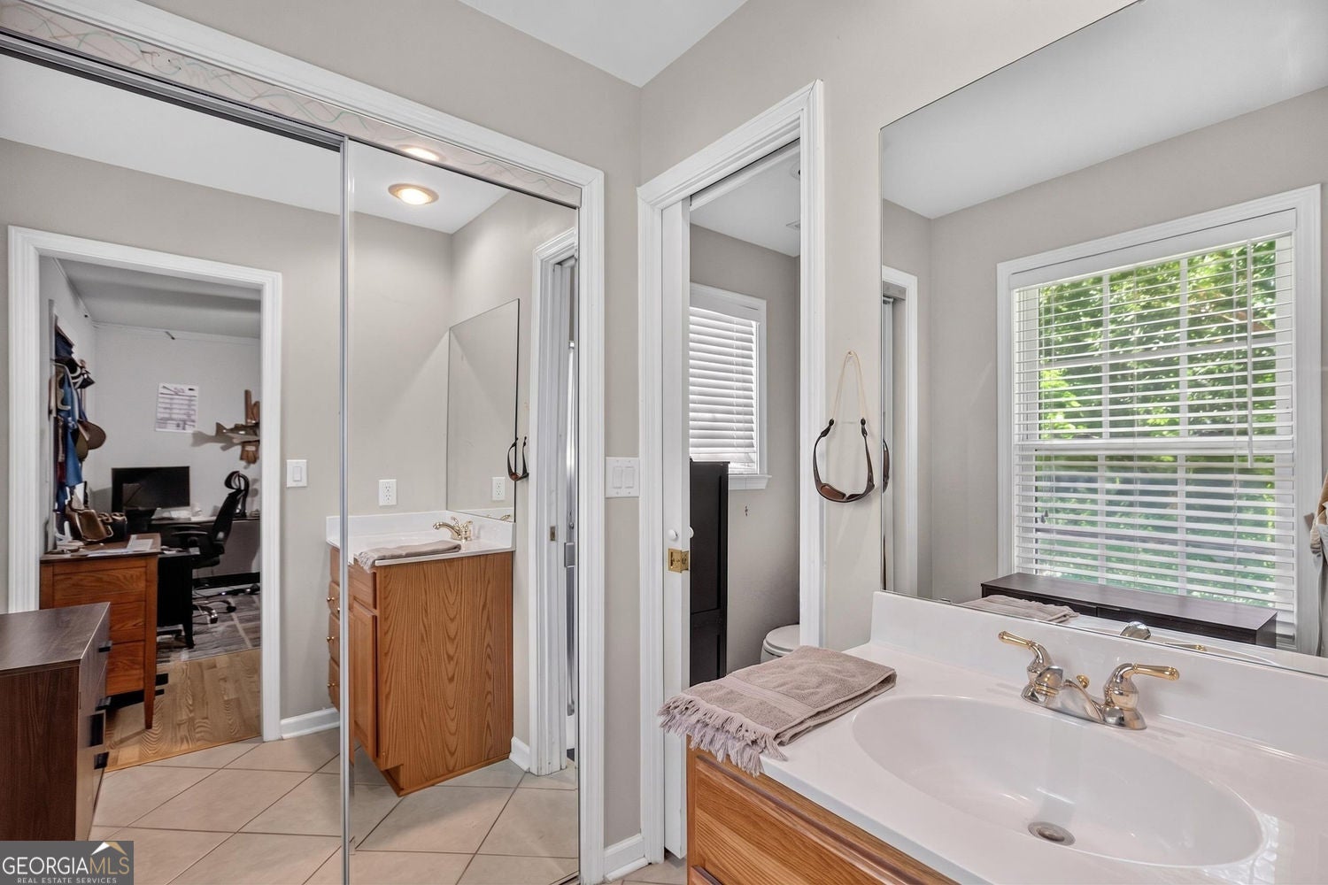 Welcome to your own private retreat in Palmetto, Georgia! Situated on – image 17