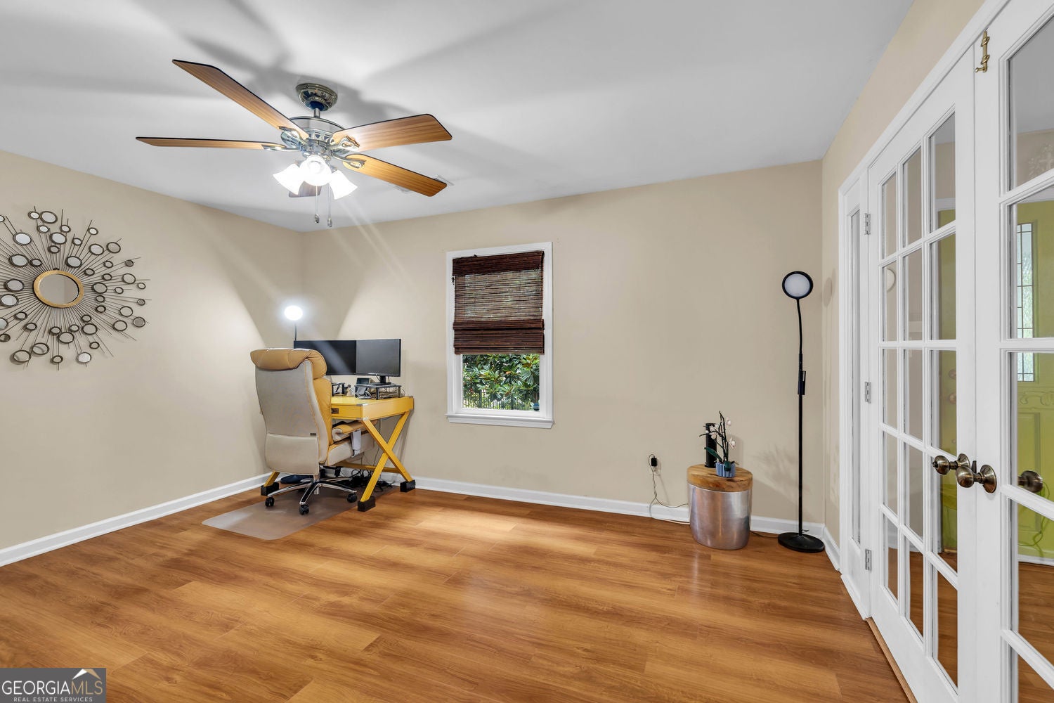 Come see this Grant Park Bungalow KITCHEN. LIVING ROOM AND BEDROOM/OFF – image 14