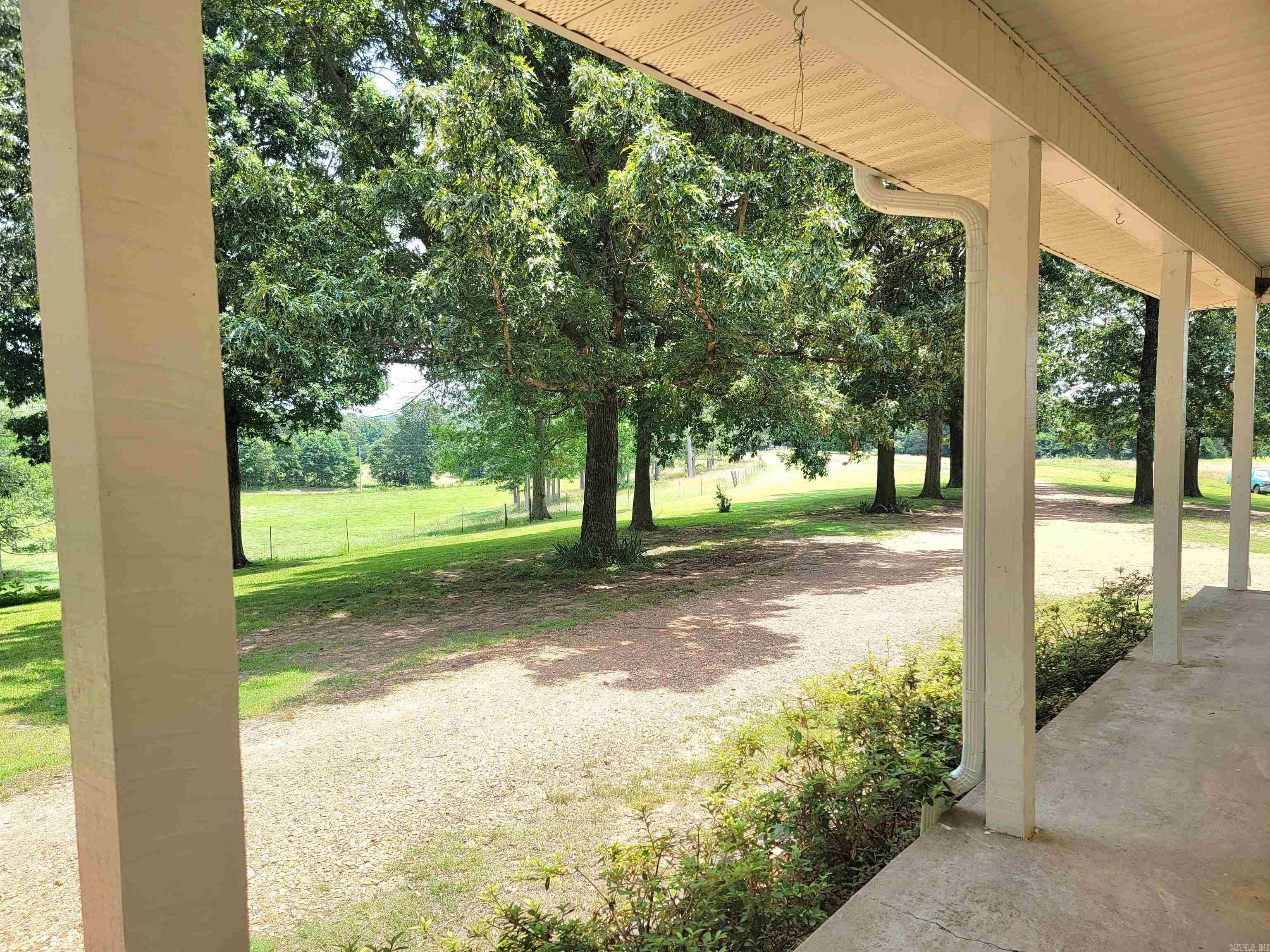 Turn North off of Hwy 412 West onto 609 Road. Follow around sharp curv – image 27