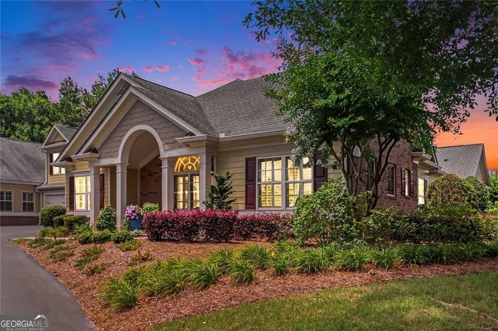 Fantastic opportunity in a vibrant 55+ active-adult community. Beautif – image 24