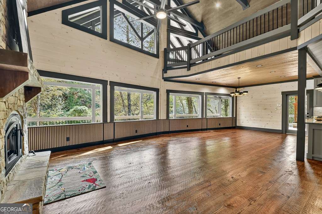 Welcome to your Private RIVERFRONT DREAM HOME on the shimmering shores – image 4