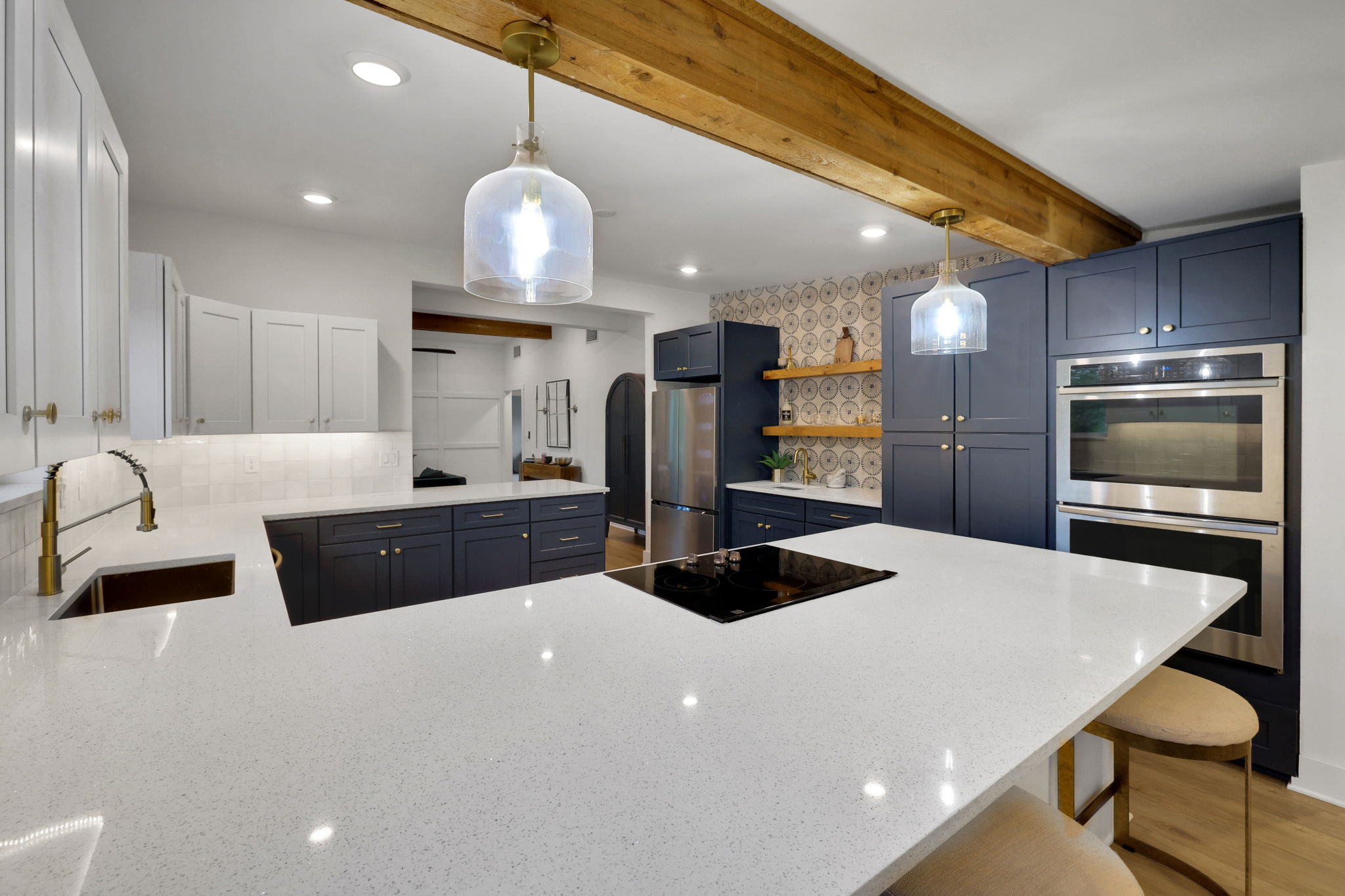 Experience the ultimate coastal lifestyle in this stunning Jacksonvill – image 33