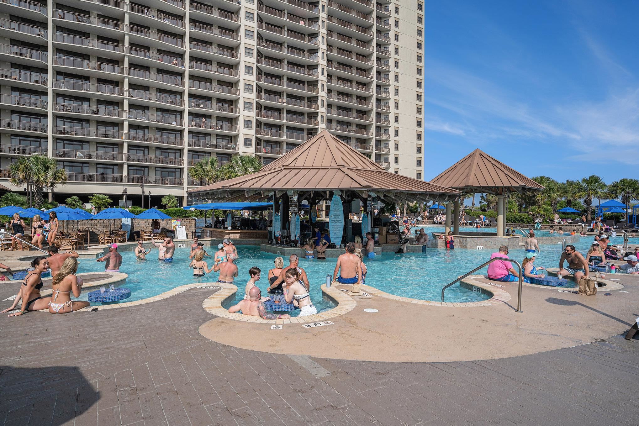 Experience upscale oceanfront living in this impeccably maintained 1-b – image 23