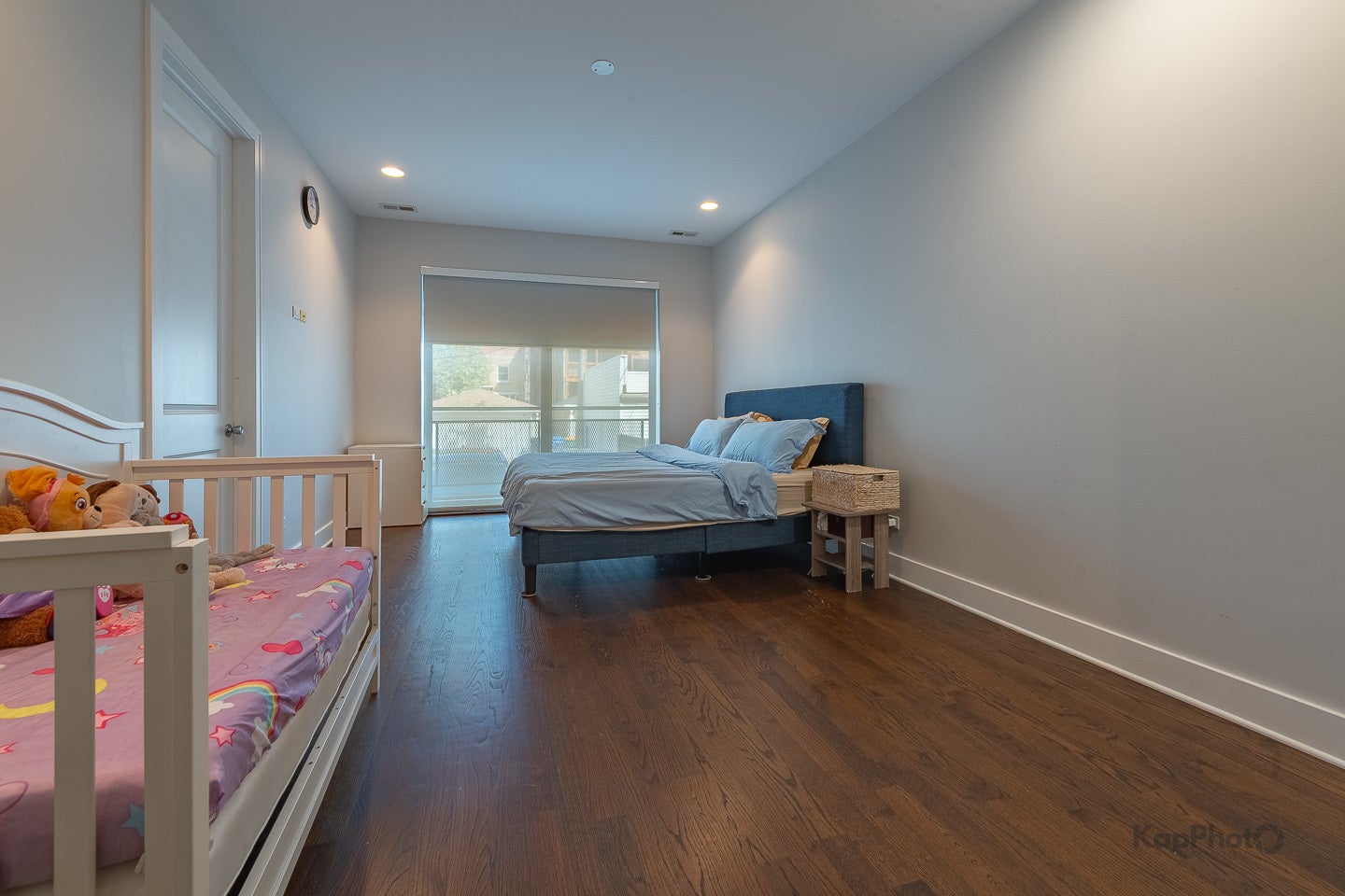 3839 3839 N Ashland Avenue #2, Chicago, Illinois, 60613, USA, 3 Bedrooms Bedrooms, ,2 BathroomsBathrooms,Residential,For Sale,3839 N Ashland Avenue #2,8c2415d9-76d4-4b30-9d1f-86ef71