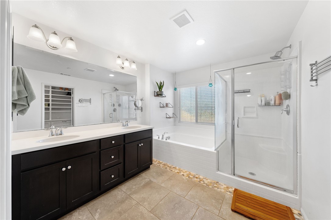 28812 28812 Triple C Ranch, Murrieta, California, 92563, USA, 5 Bedrooms Bedrooms, ,4 BathroomsBathrooms,Residential,For Sale,28812 Triple C Ranch,997c72e0-af47-4ed0-8440-8bb3fd
