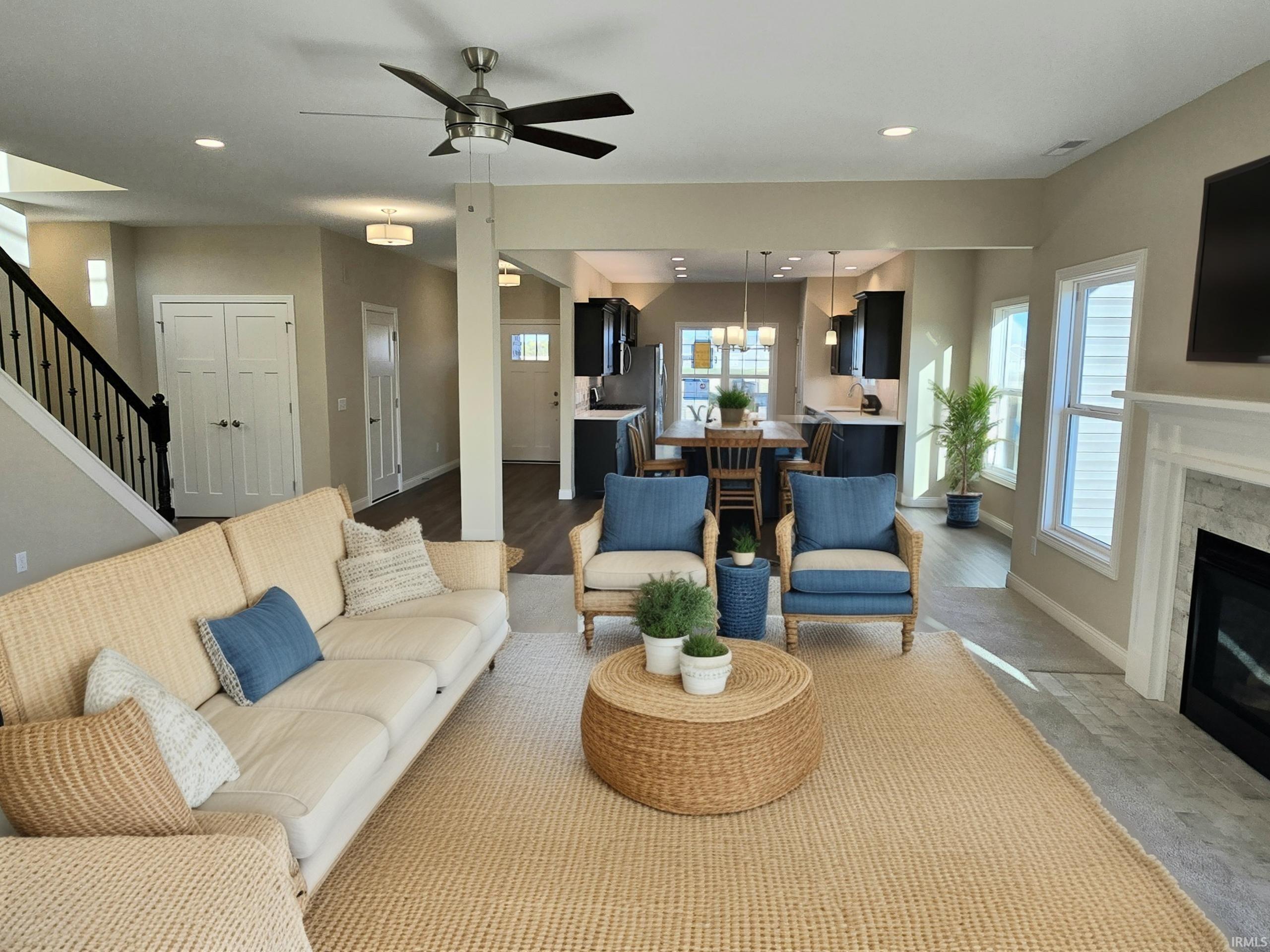 The Cimarron by Majestic Homes offers 2,566 sq/ft of living space and – image 8