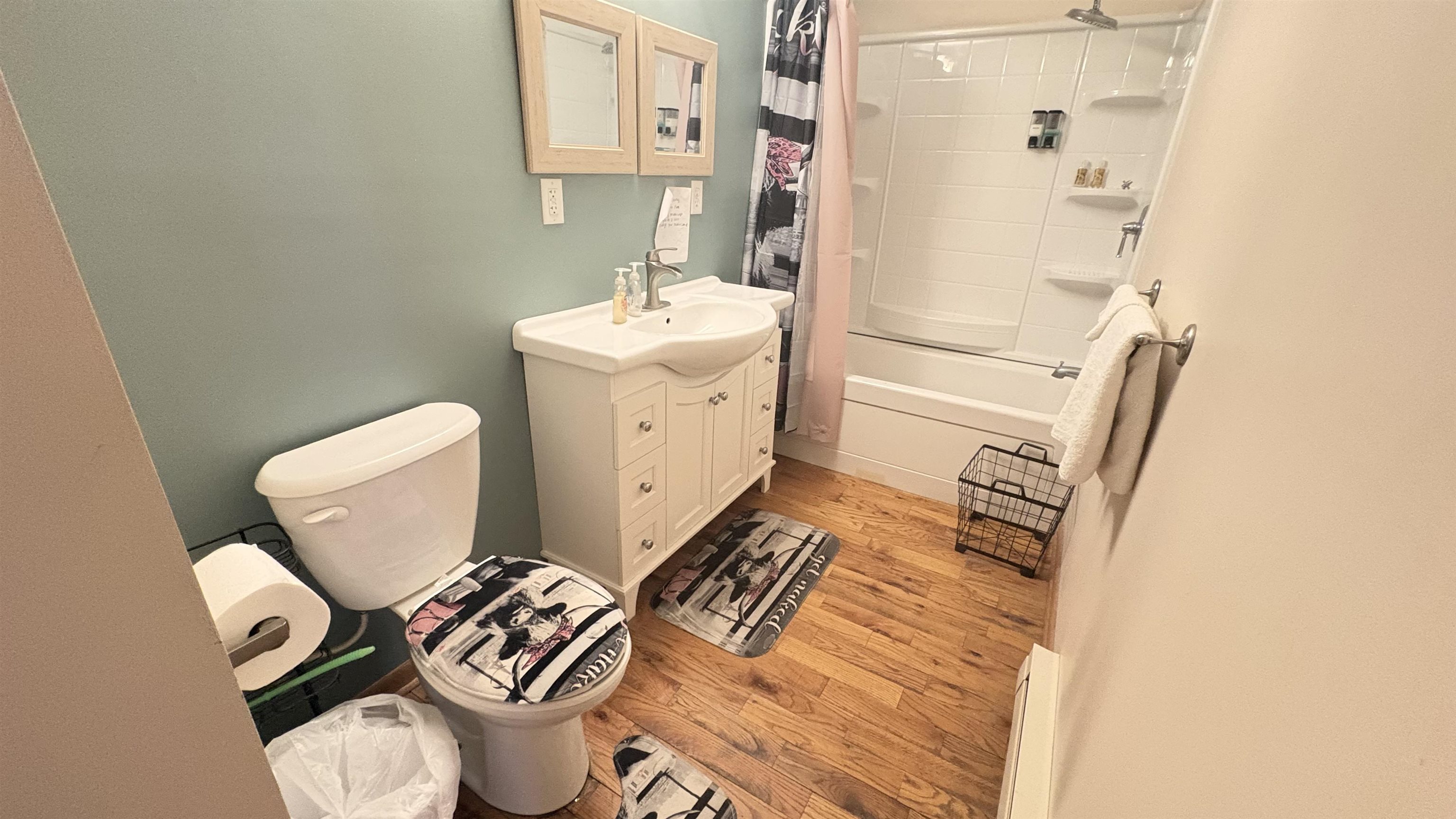 11239 11239 N Loomis, 4, Clare, Michigan, 48617, USA, 11 Bedrooms Bedrooms, ,13 BathroomsBathrooms,Residential,For Sale,11239 N Loomis , 4,a69be9bc-94de-486f-906f-c7f3dd