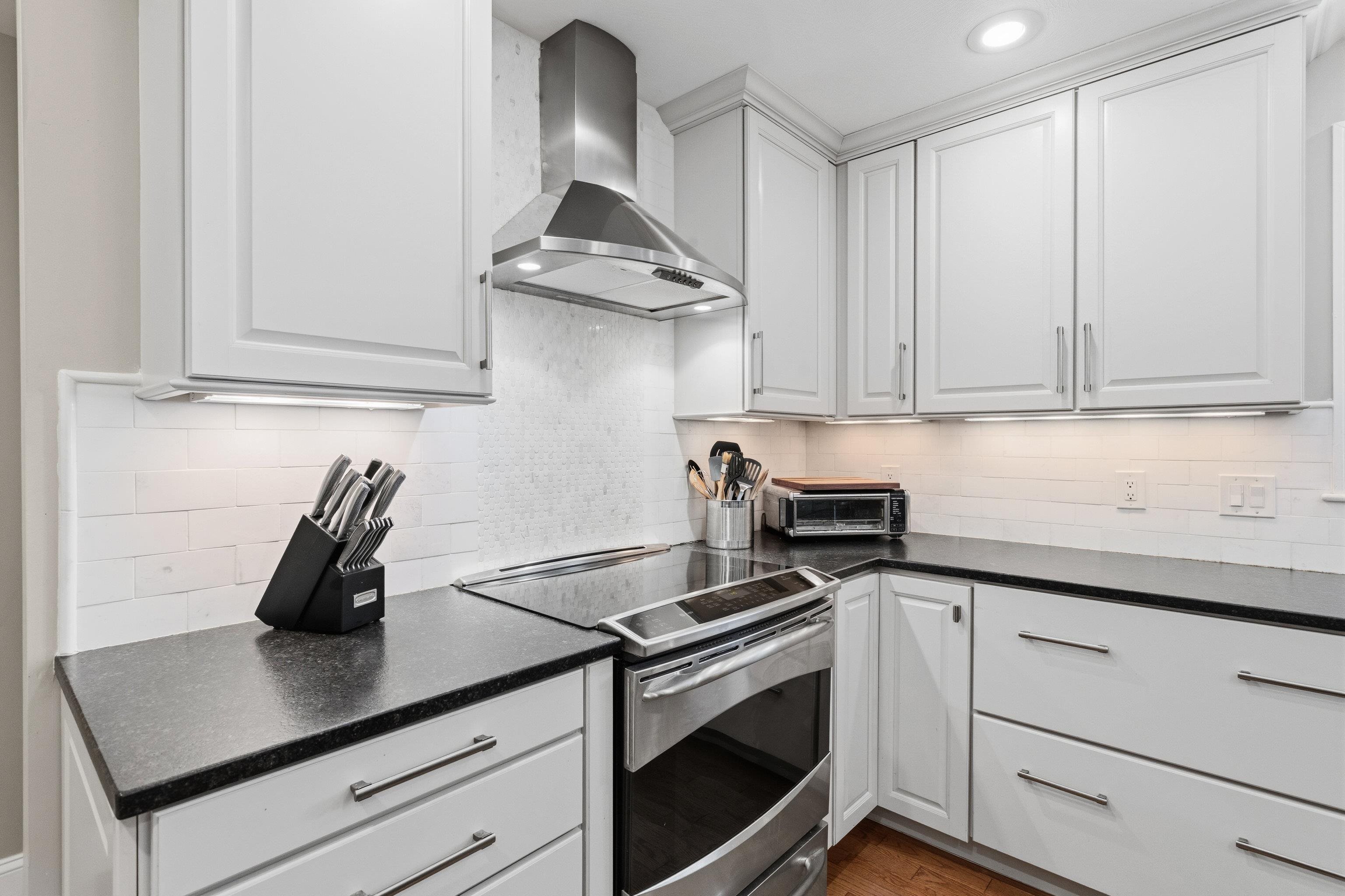 7 7 Premier Drive, Londonderry, New Hampshire, 03053, USA, 4 Bedrooms Bedrooms, ,3 BathroomsBathrooms,Residential,For Sale,7 Premier Drive,5096108