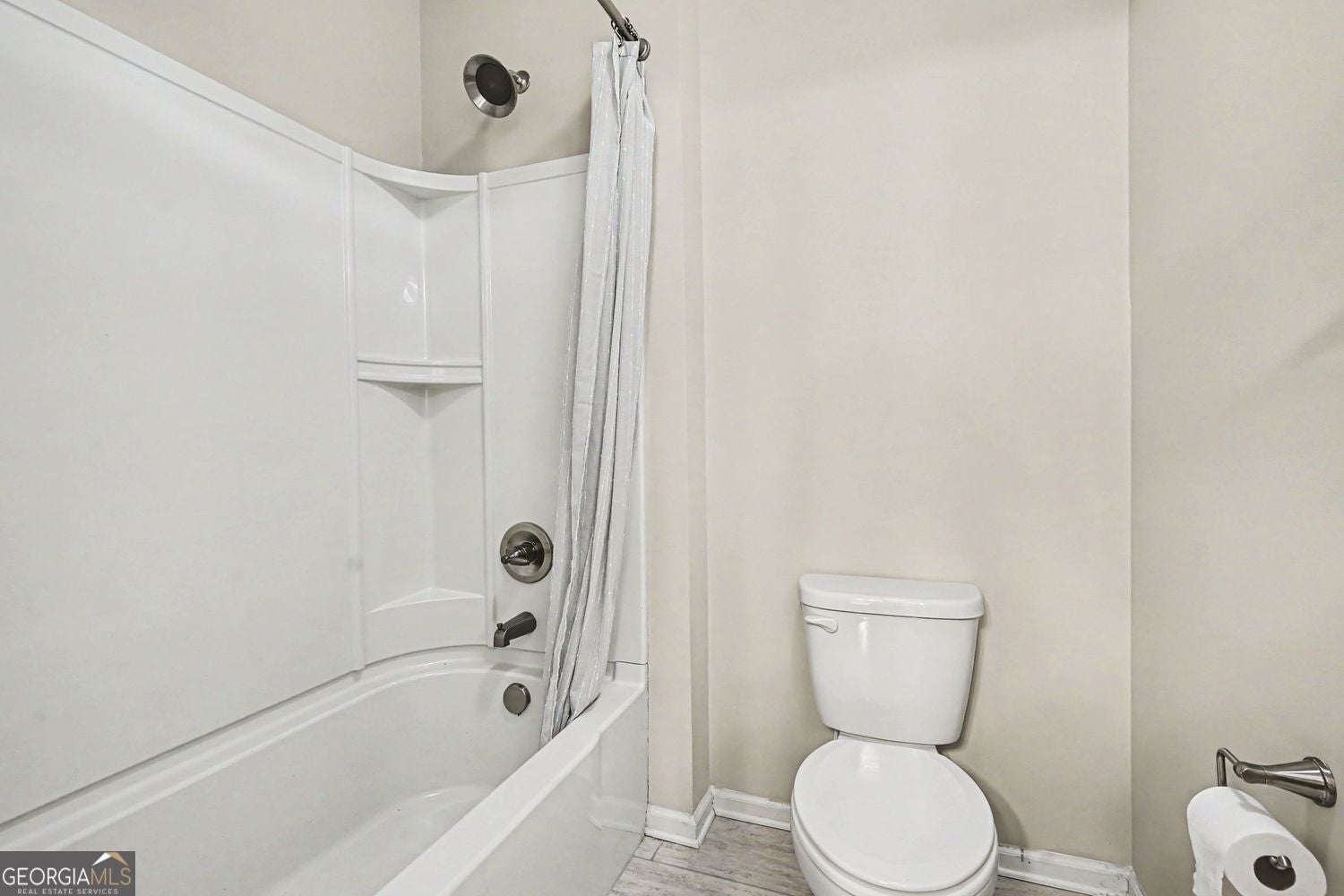 This 2,807 SF, 4-bedroom, 2.5-bath home is nestled in a vibrant commun – image 28