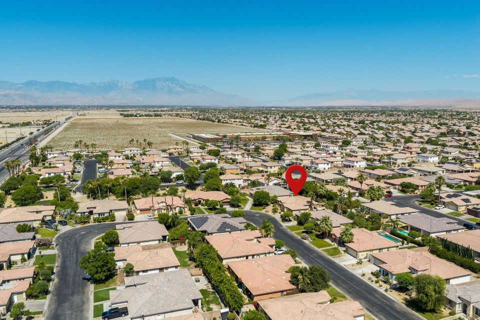 Exceptional opportunity to own a spacious 4 bedroom, 3 bath residence – image 56