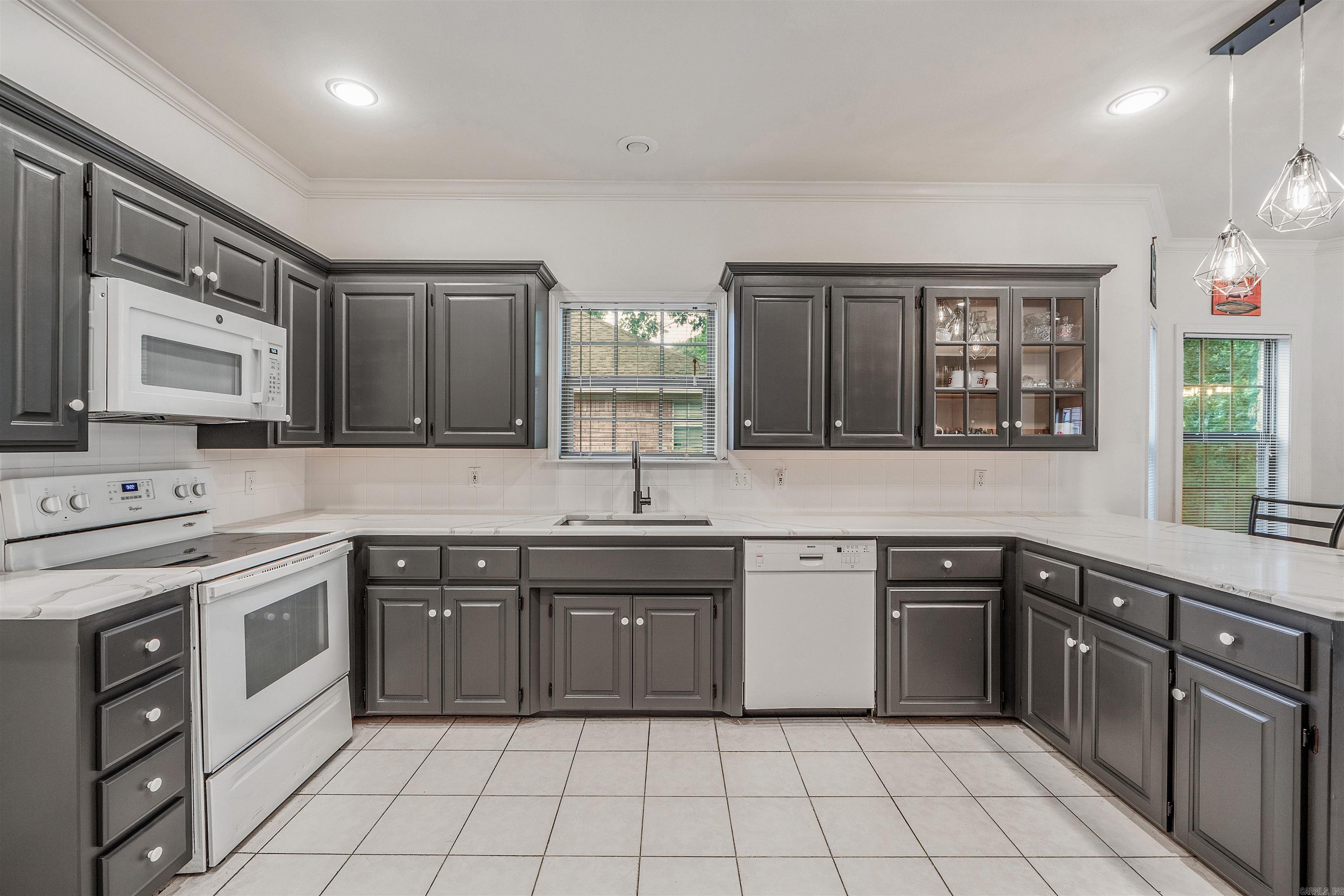 112 112 Miramar Drive, Maumelle, Arkansas, 72113, USA, 4 Bedrooms Bedrooms, ,3 BathroomsBathrooms,Residential,For Sale,112 Miramar Drive,26017475