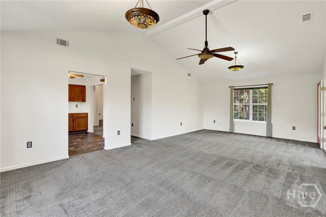 Located in the heart of Tybee Island, 407 7th Street offers the perfec – image 49