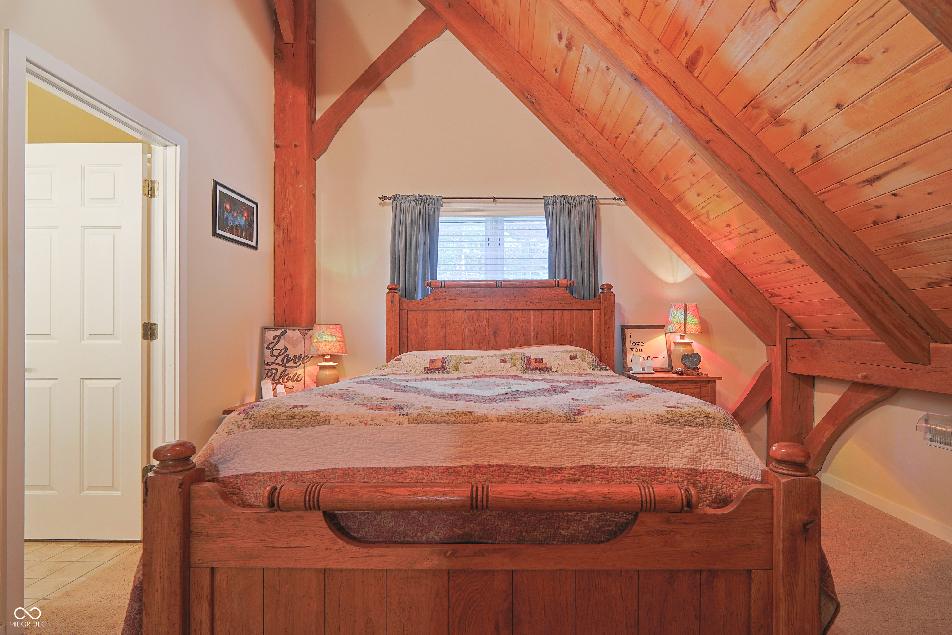 Custom red oak timber-frame home with Lake Monroe views, located in Sa – image 39
