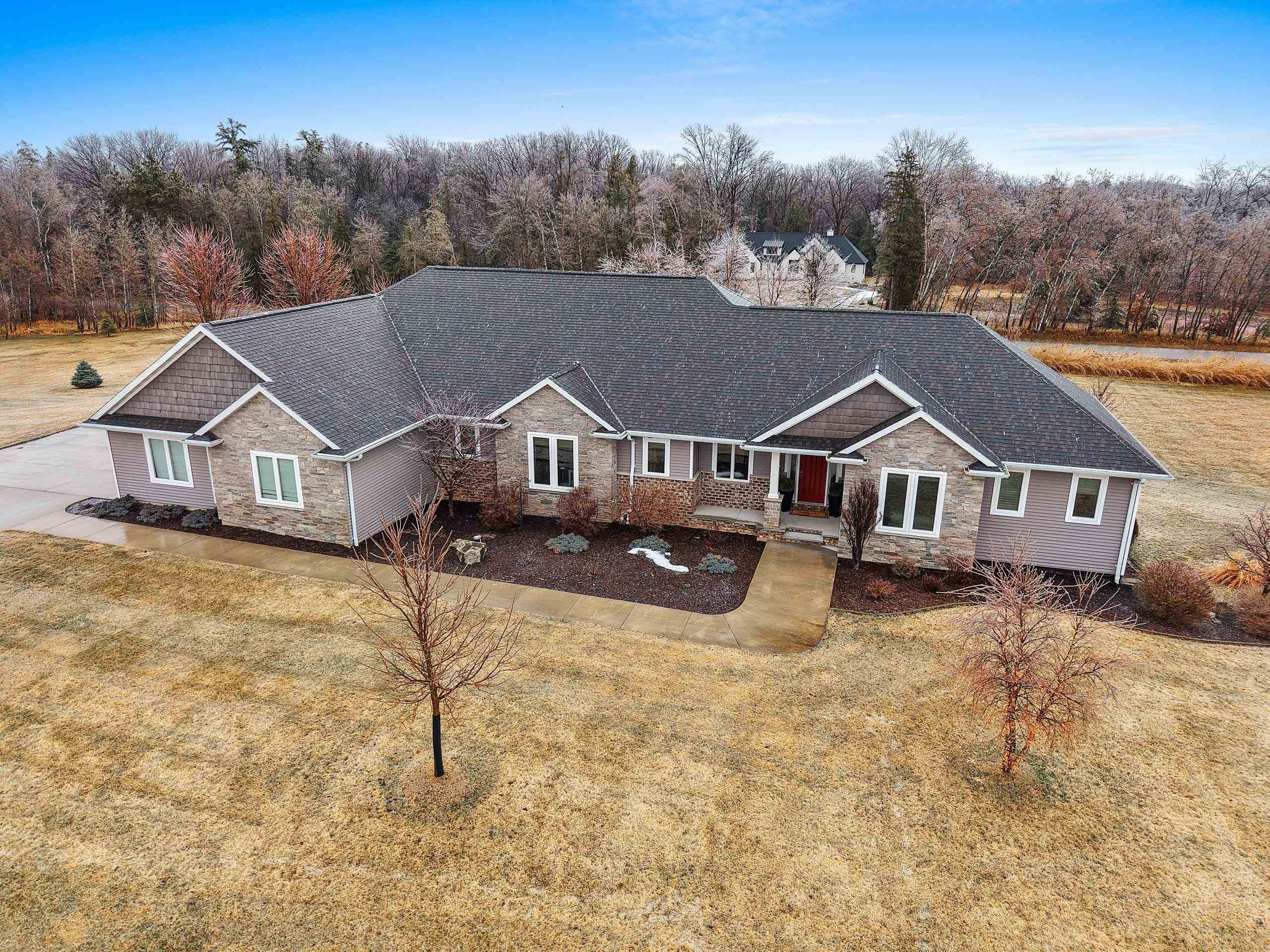2875 2875 STONE CREEK Circle, SUAMICO, Wisconsin, 54313-9107, USA, 5 Bedrooms Bedrooms, ,4 BathroomsBathrooms,Residential,For Sale,2875 STONE CREEK Circle,7251169f-7e5c-4250-b469-36489d