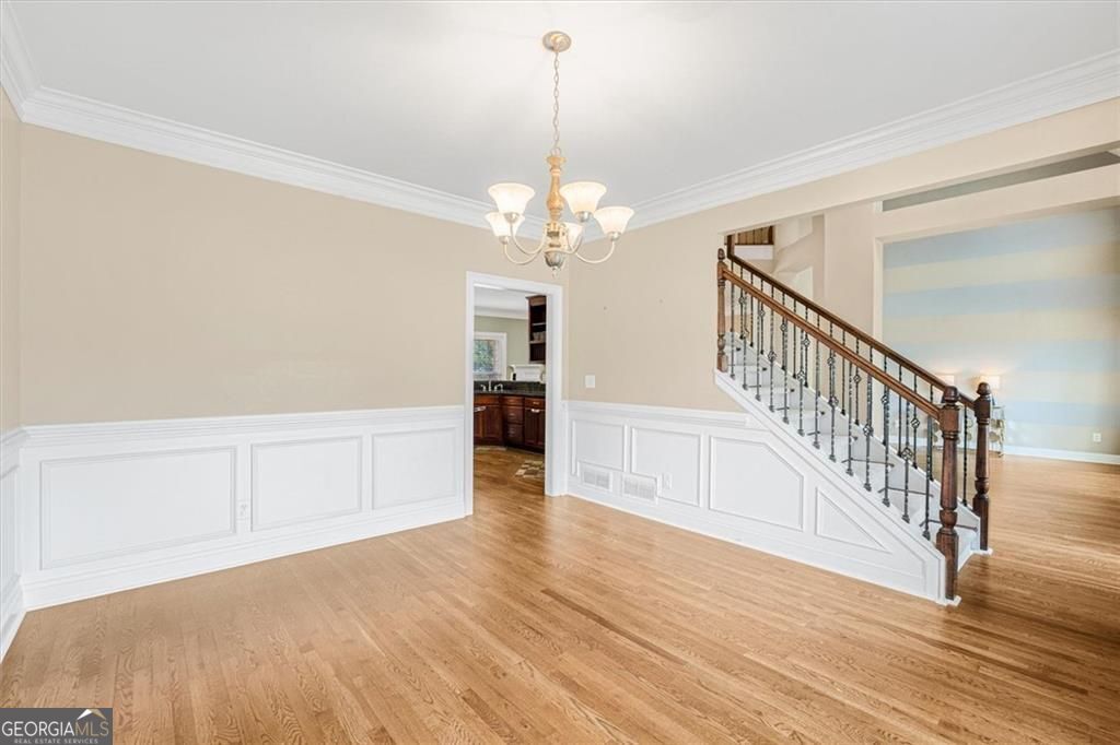 Welcome to 101 Lumby Lane, a stunning 4-sided brick residence in the s – image 13