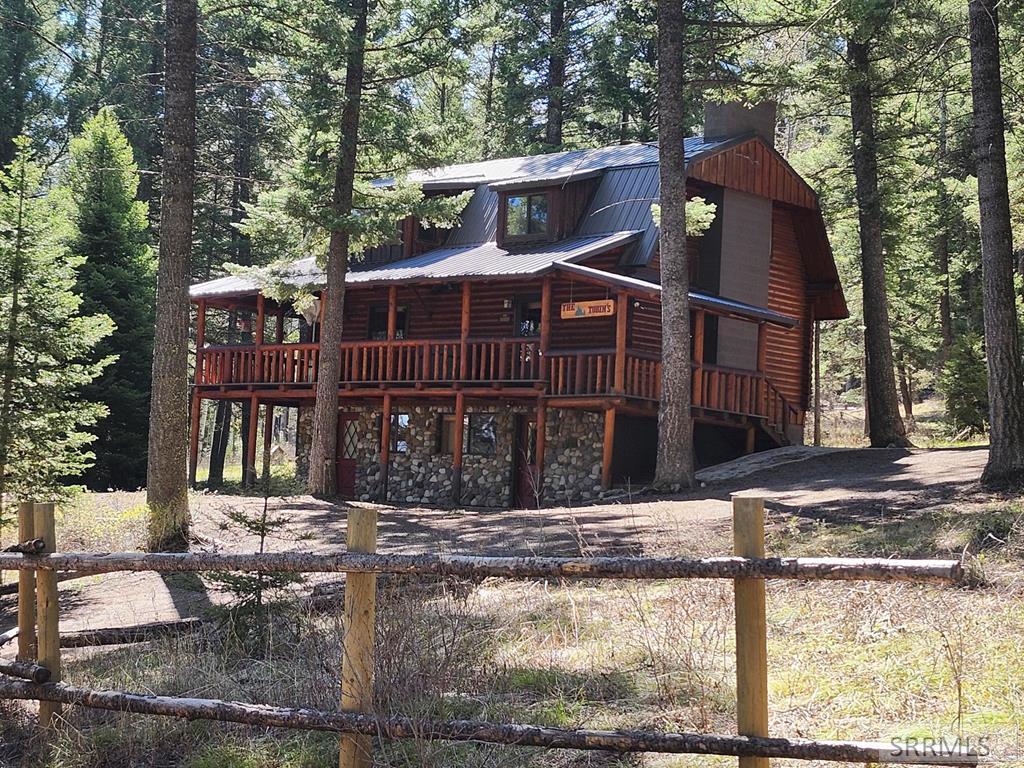 IMMACULATE LOG CABIN - AMAZING HIGH END FURNISHINGS INCLUDED - BORDERS – image 62