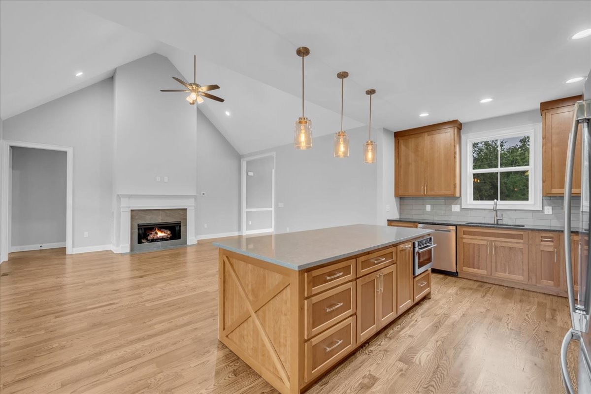 74 74 Summer Lake Ct Lot 16, Winchester, Tennessee, 37398, USA, 3 Bedrooms Bedrooms, ,4 BathroomsBathrooms,Residential,For Sale,74 Summer Lake Ct Lot 16,3232049