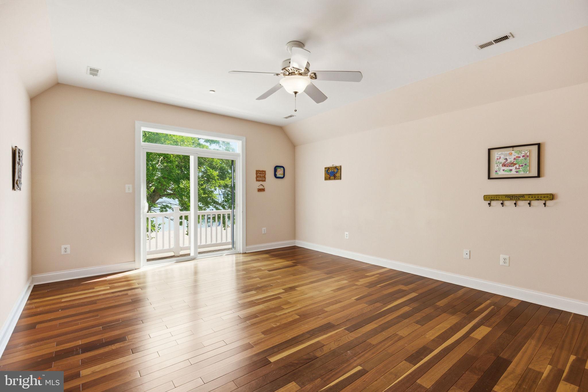 Enjoy effortless waterfront living in Southern Maryland from this prem – image 75