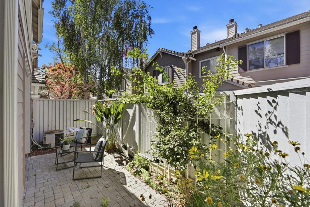 6121 6121 Lambeck Lane, San Jose, California, 95119, USA, 3 Bedrooms Bedrooms, ,3 BathroomsBathrooms,Residential,For Sale,6121 Lambeck Lane,efcfc92c-59f1-49b4-8318-c431f2