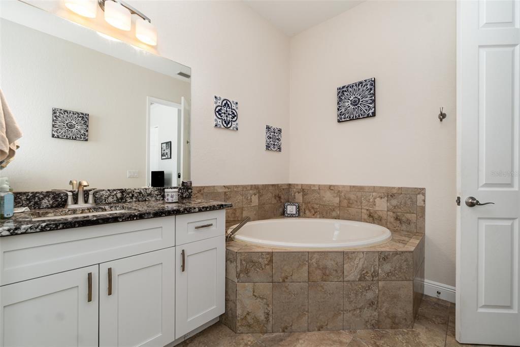 3137 3137 SE 8TH AVENUE, CAPE CORAL, Florida, 33904, USA, 3 Bedrooms Bedrooms, ,2 BathroomsBathrooms,Residential,For Sale,3137 SE 8TH AVENUE,13f7b615-5ffe-465c-aefc-5a93c4