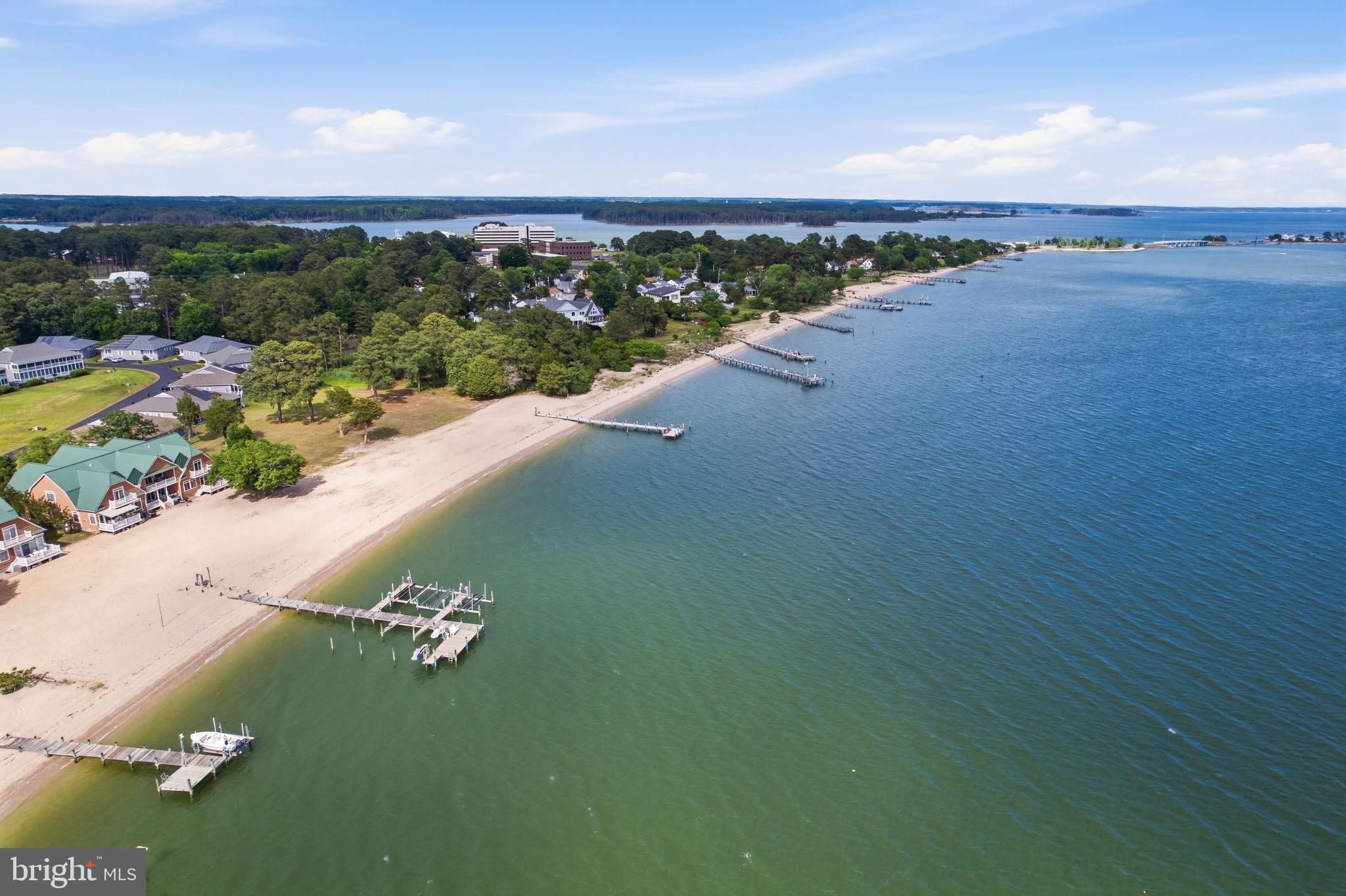 Enjoy effortless waterfront living in Southern Maryland from this prem – image 29