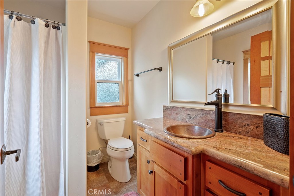 Located on the desirable West Side of Paso Robles, this custom-built 2 – image 53