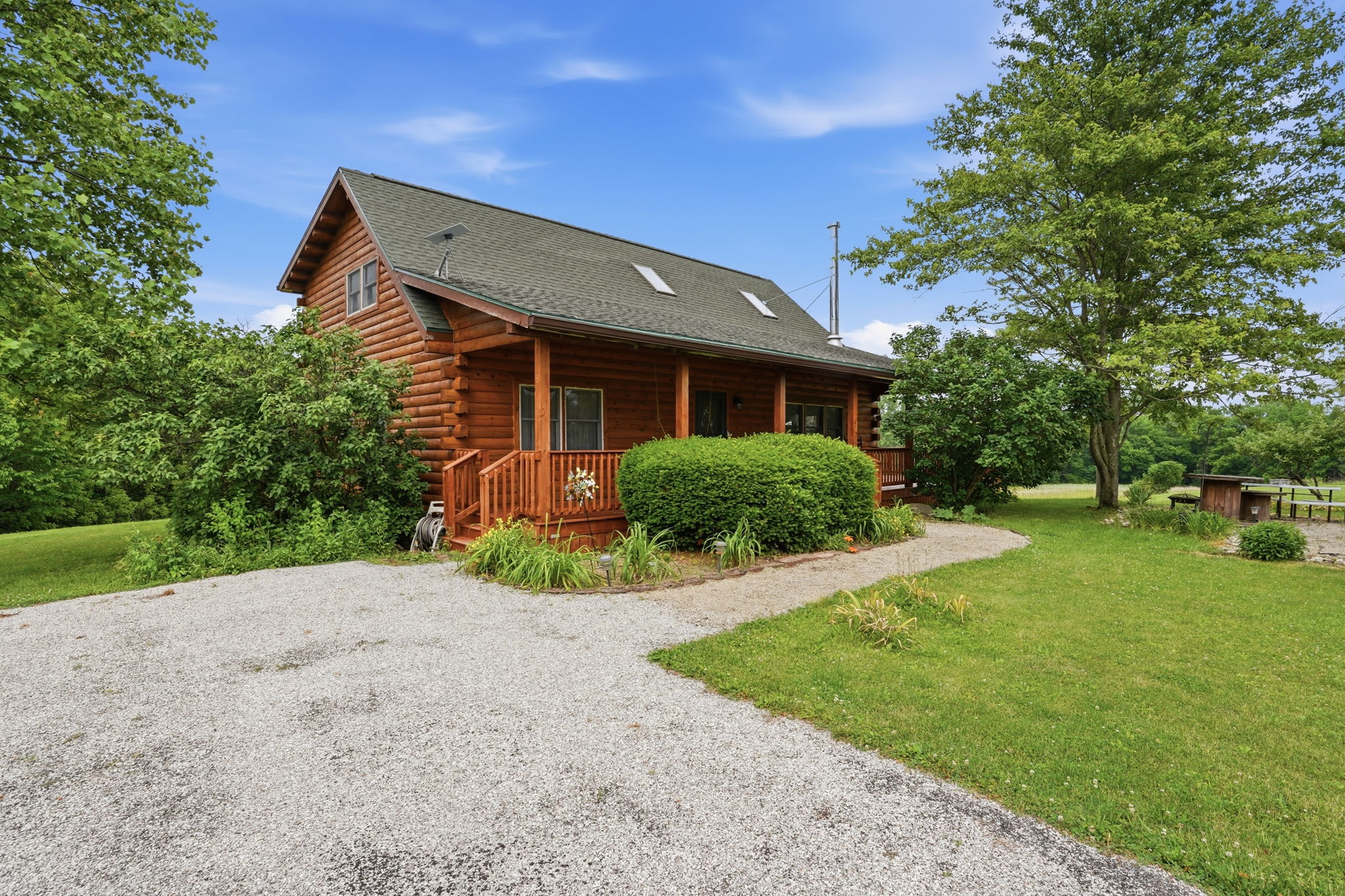 Log Cabin Retreat on 5 AcresEscape to your own private oasis tucked aw – image 35