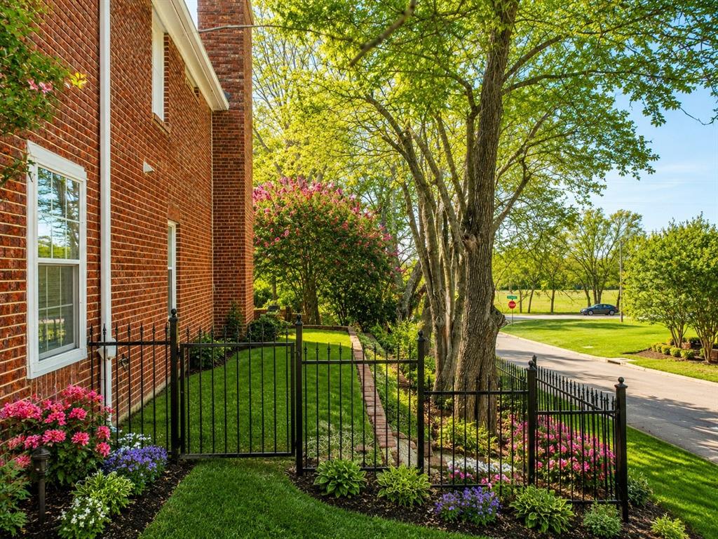 6521 6521 Lynch Lane, Garland, Texas, 75044, USA, 5 Bedrooms Bedrooms, ,4 BathroomsBathrooms,Residential,For Sale,6521 Lynch Lane,21163465