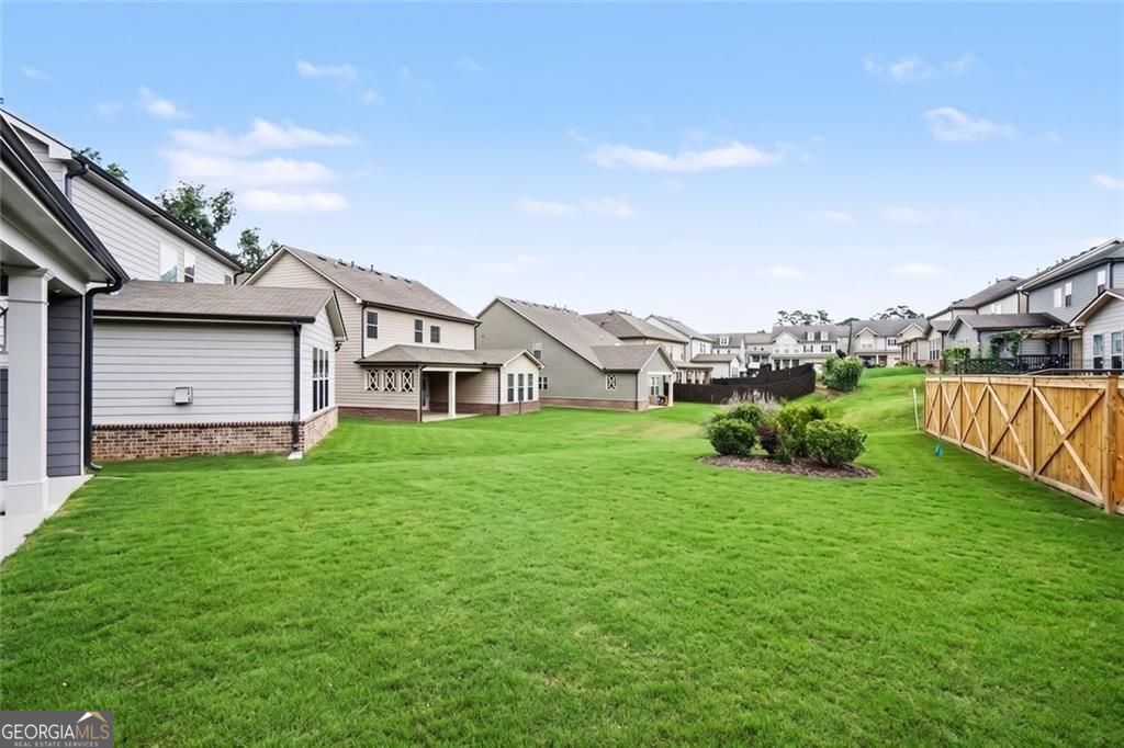 This 2,807 SF, 4-bedroom, 2.5-bath home is nestled in a vibrant commun – image 30