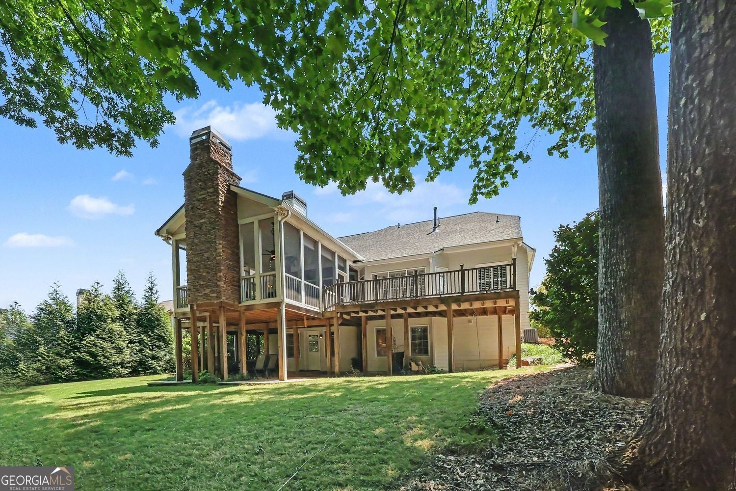 Welcome to 5640 The 12th Fairway, a cul-de-sac home in Olde Atlanta Cl – image 13