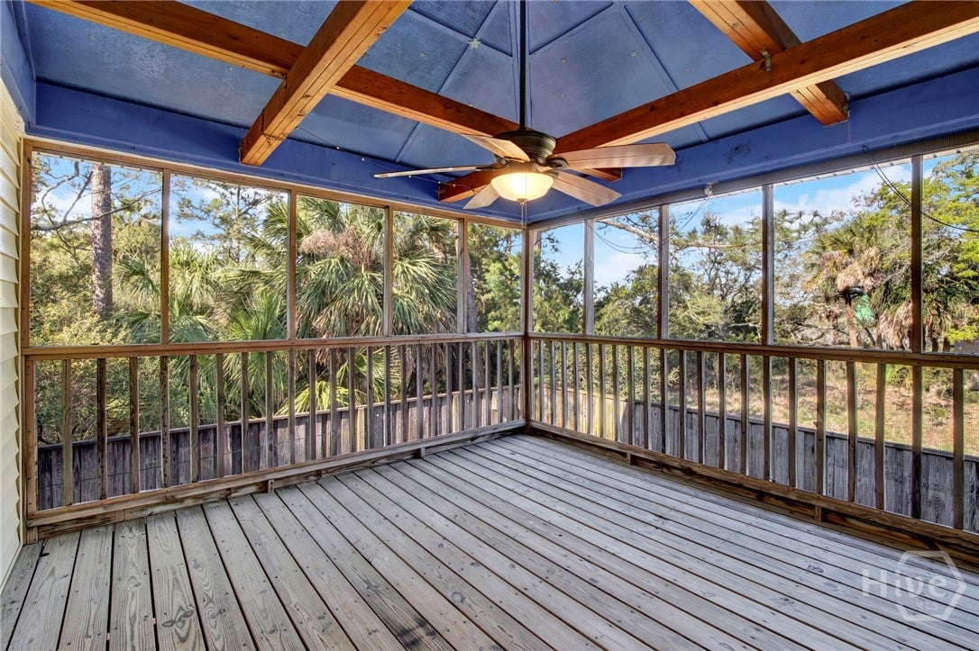 Located in the heart of Tybee Island, 407 7th Street offers the perfec – image 52