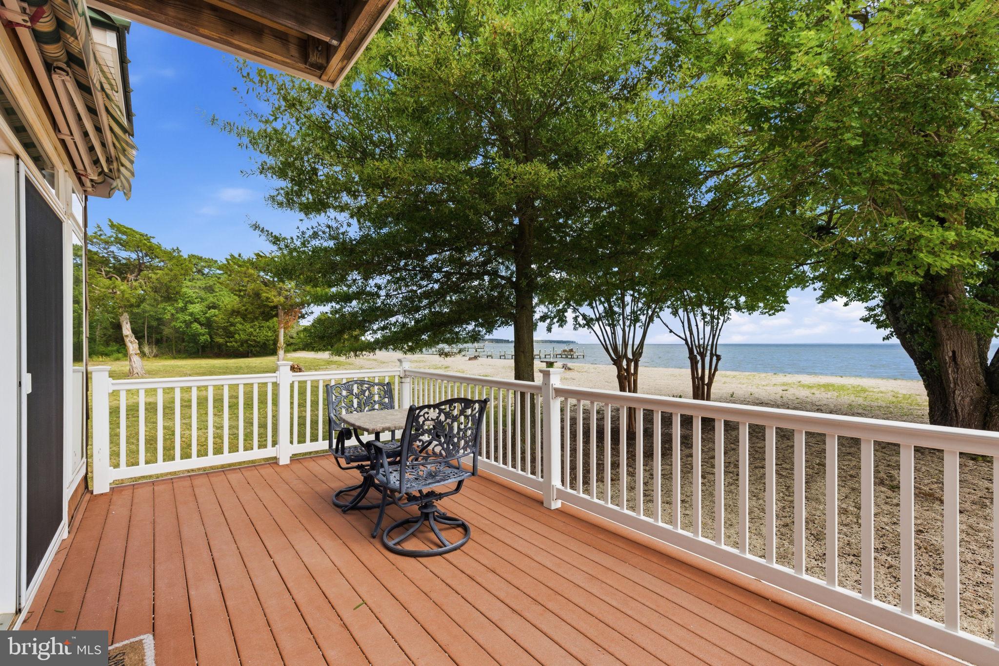 Enjoy effortless waterfront living in Southern Maryland from this prem – image 22